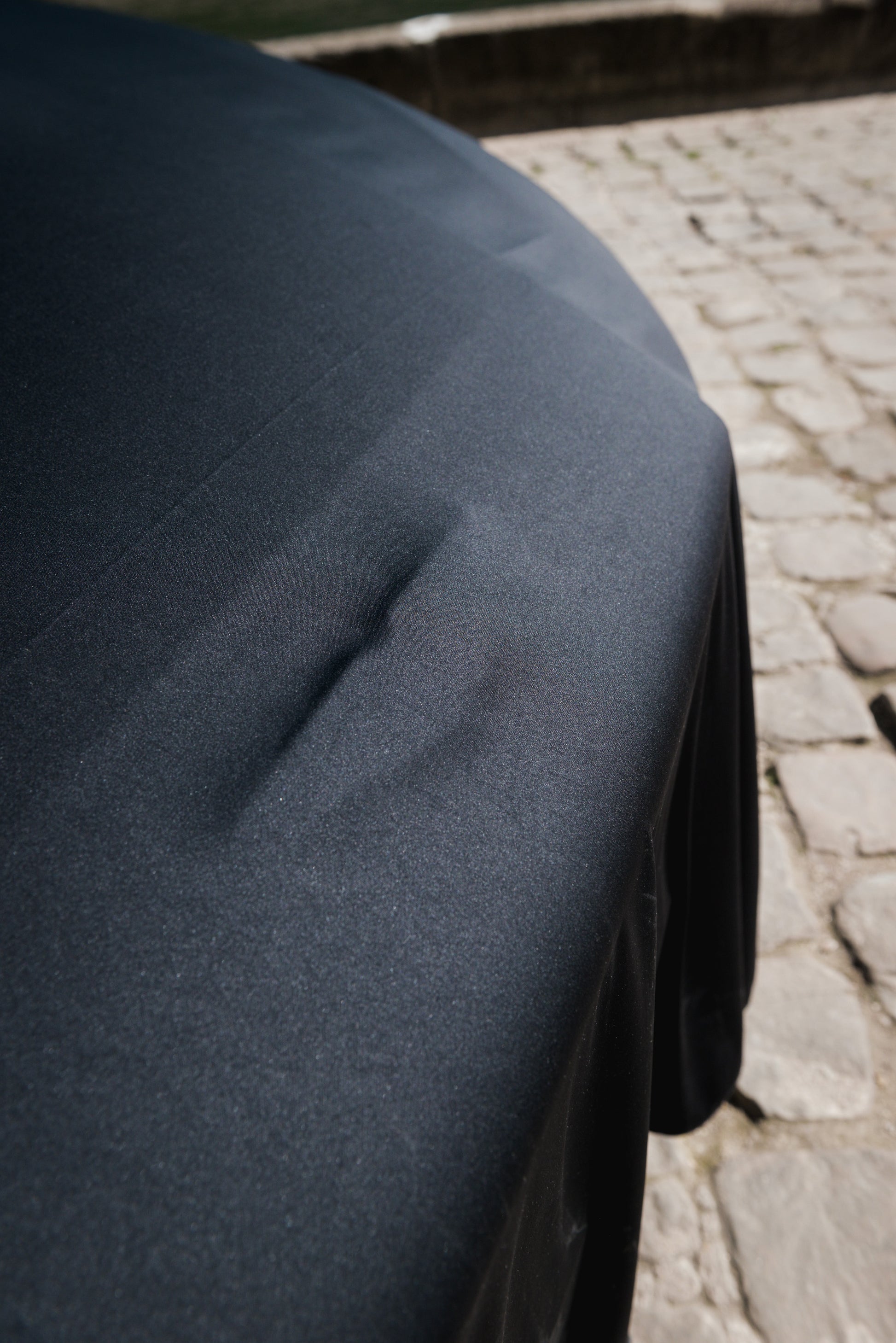 Aston Martin drap de showroom